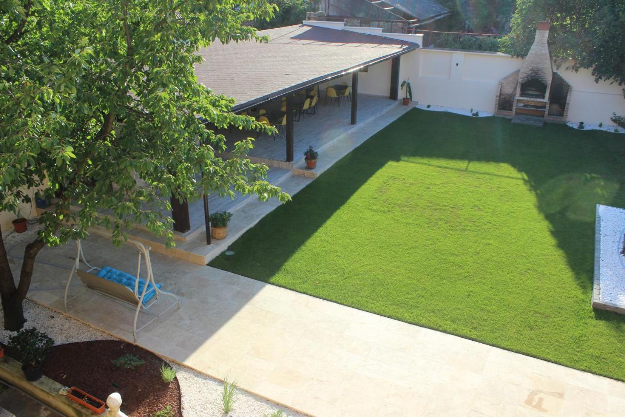 Pretty Garden Villa Orşova Exterior foto